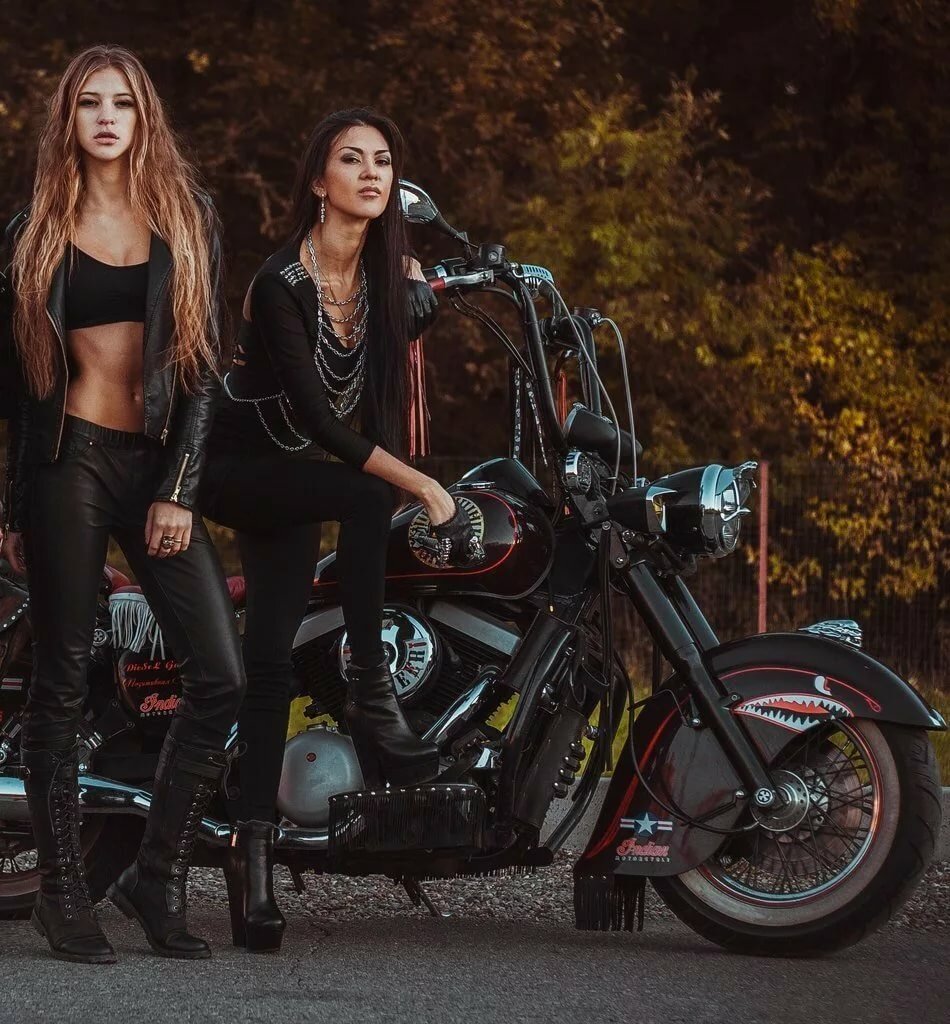 Beautiful girls and bikes in Cleveland
