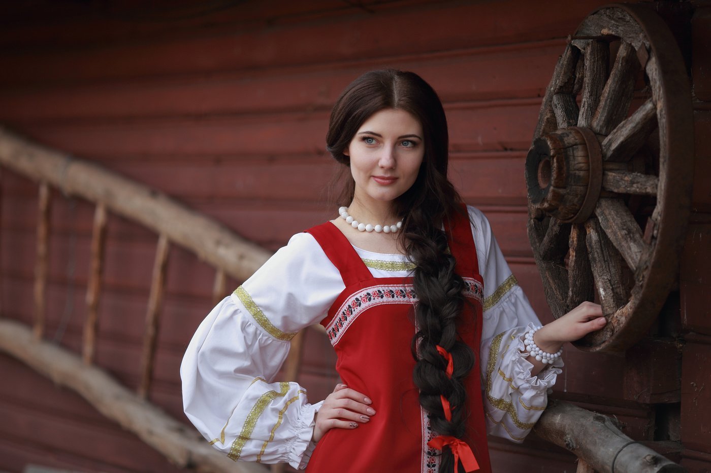 Girls in Slavic costumes in Cleveland