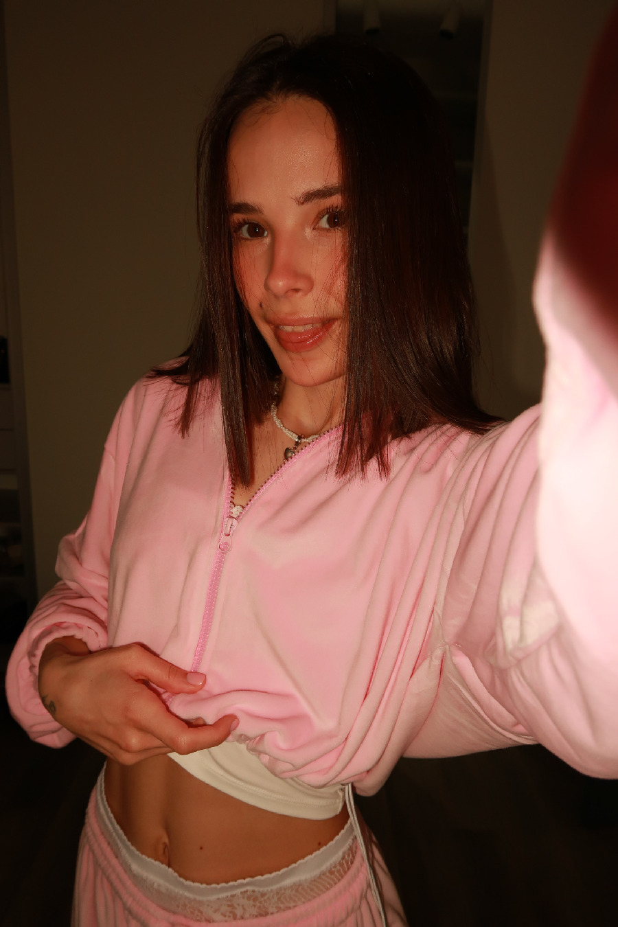 Tina brings the glow — live moments in Cleveland