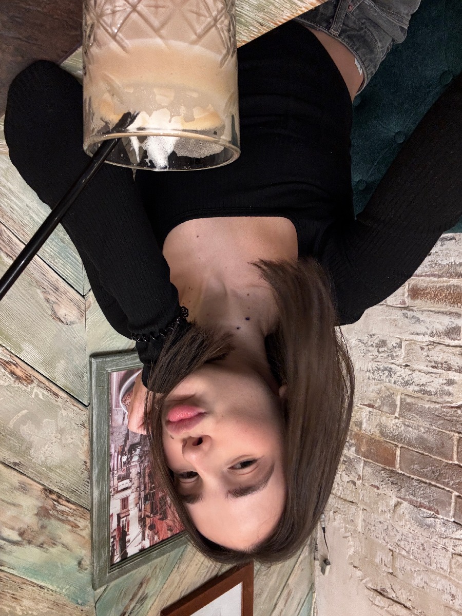 Fresh photos, fresh mood — Tina online in Cleveland